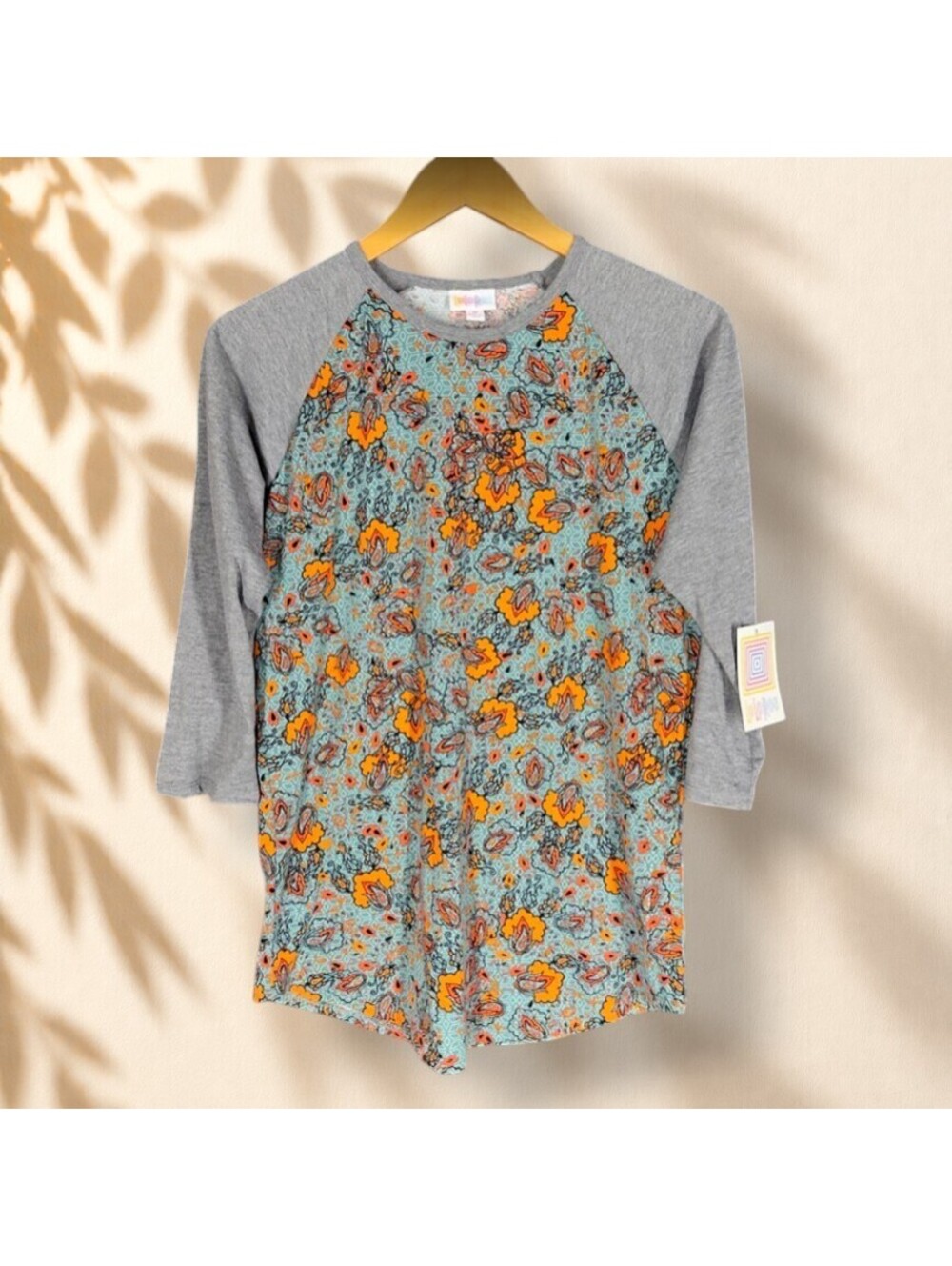 New LulaRoe T-Shirt Women M Medium Gray Floral 3/4 Sleeve Crew Neck Casual